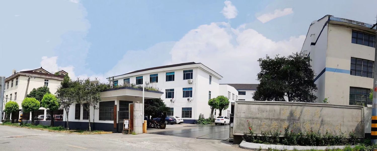 Machine de coulée continue de cuivre